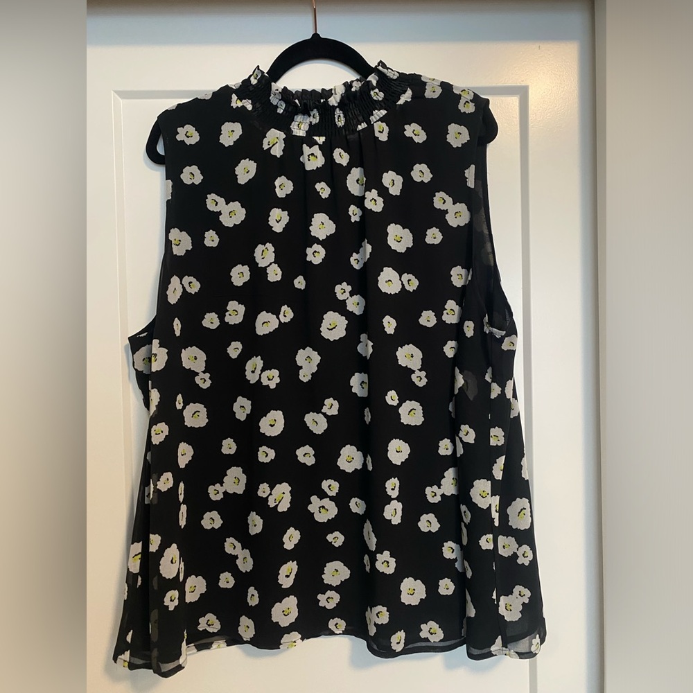 Floral Print blouse with ruffled cinched high-neck
